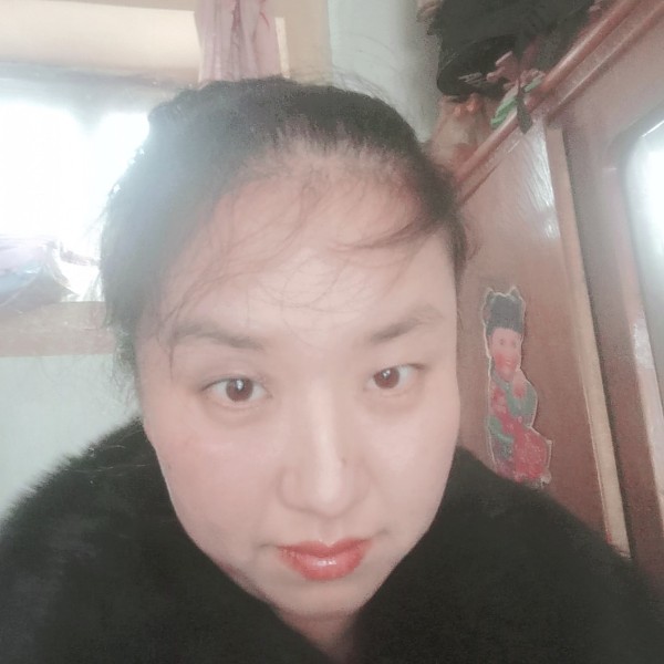 雅格丽白的照片