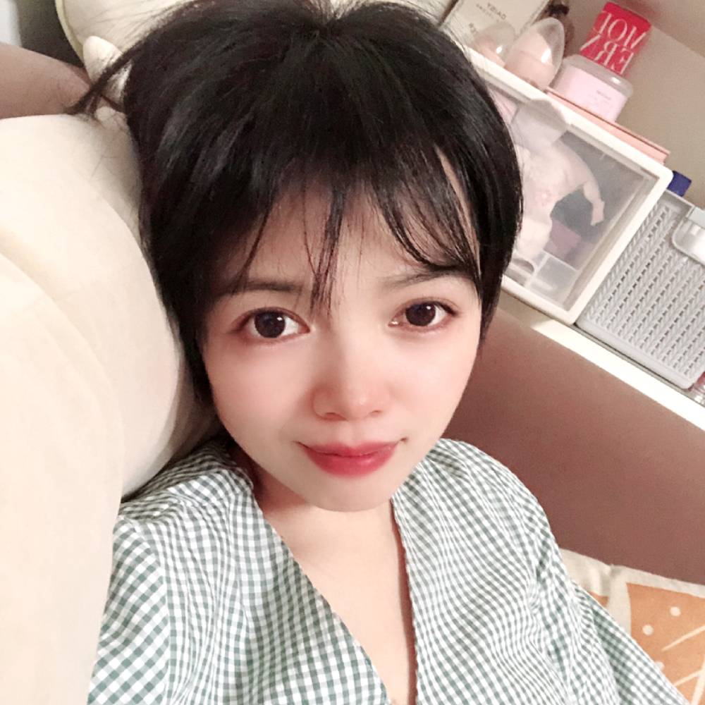 浅色无依的照片