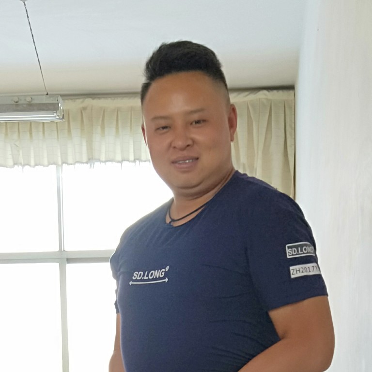 阔达就尊云的照片