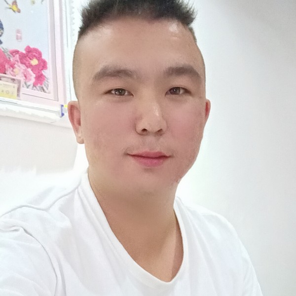 安详的小笼包的照片
