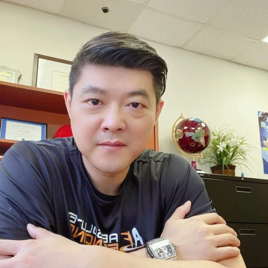 秋月漫步甜美的照片