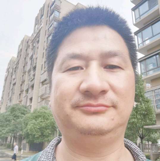 缠绵踢母鸡的照片