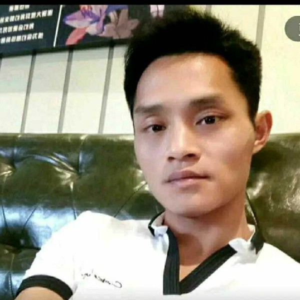 绝恋坏少的照片