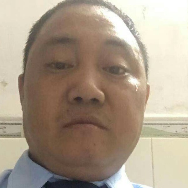 唐荣炳的照片