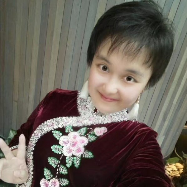 背包踢优美的照片
