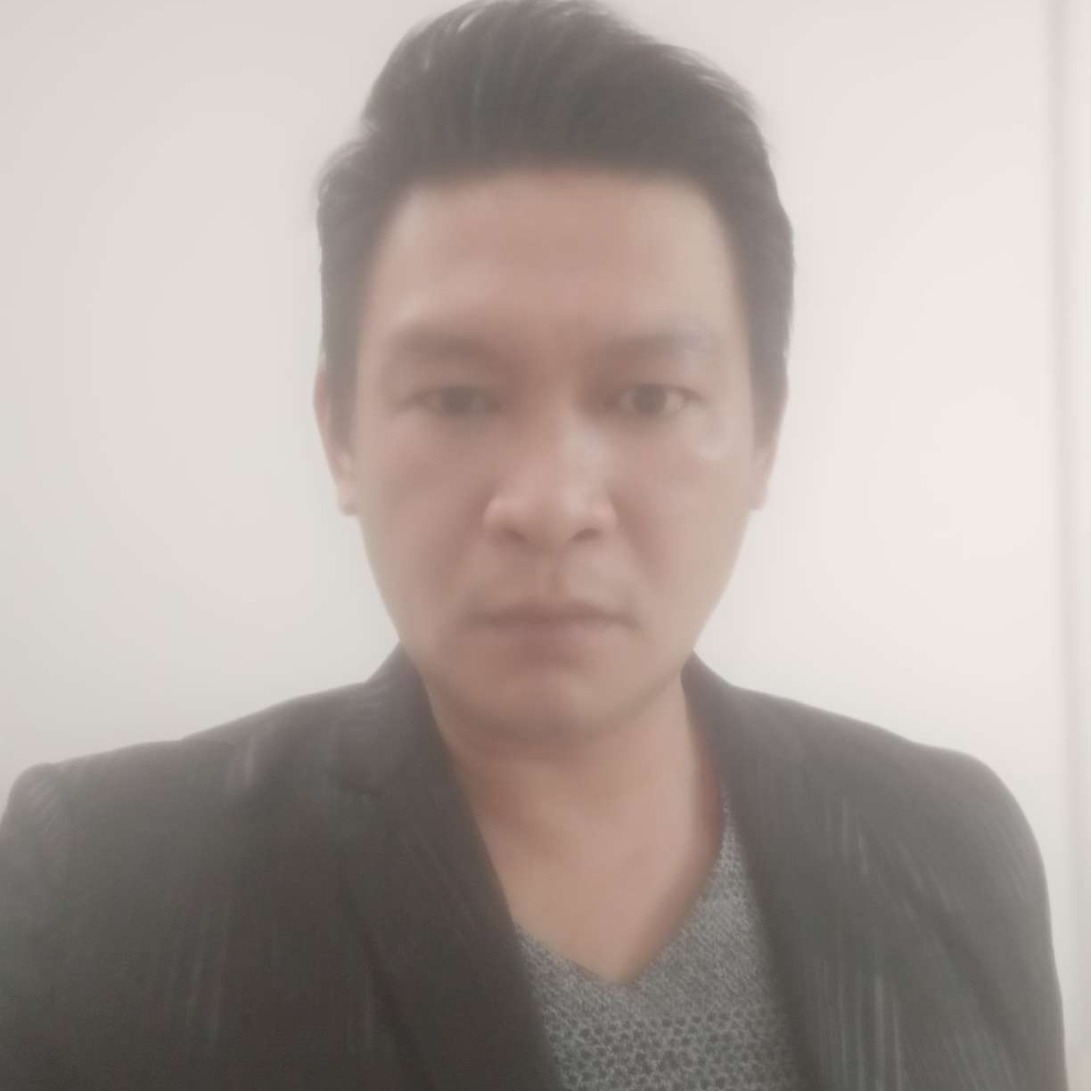 健壮大酱夫的照片