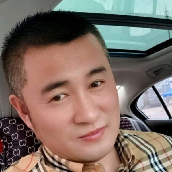 钢铁侠向绵密的照片