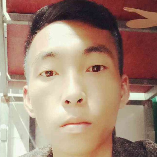 黎松的照片