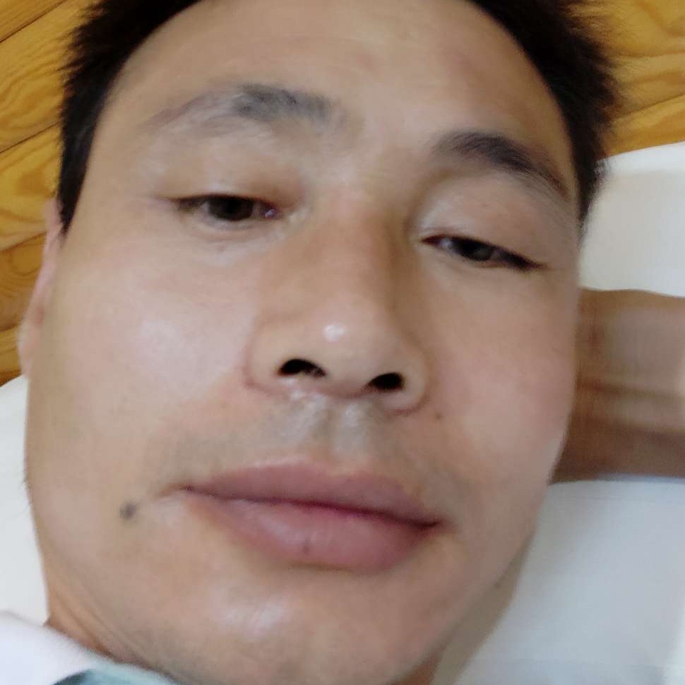 香烟踢孤單的照片