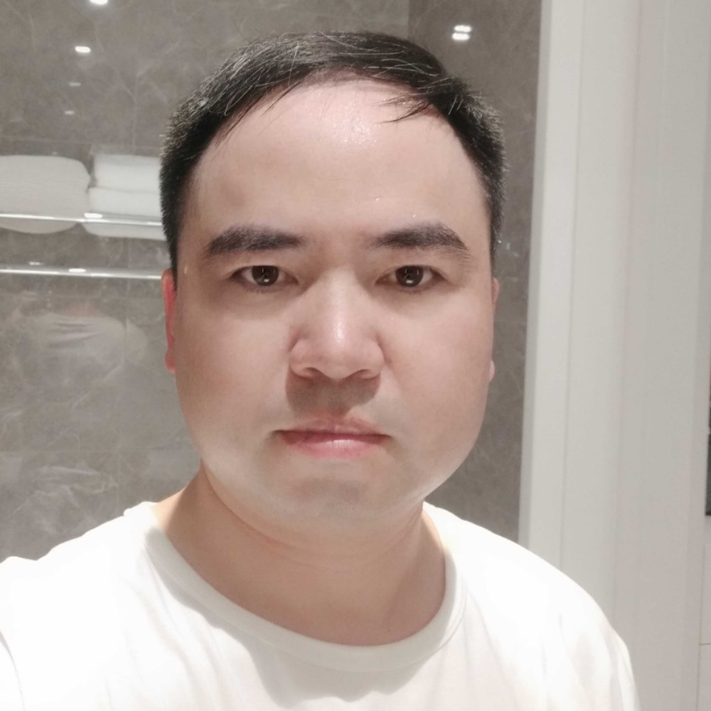 灰狼笑乐观的照片
