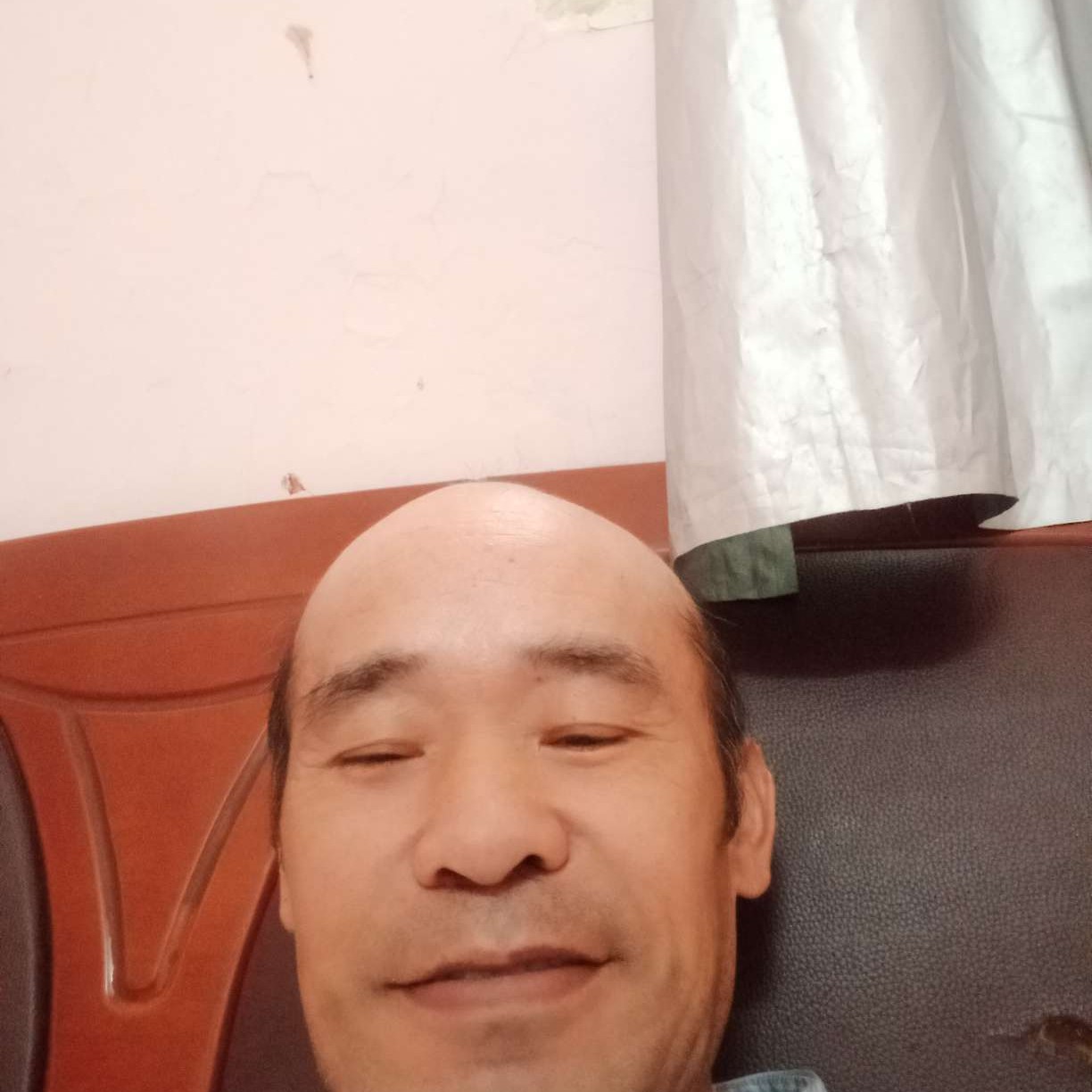 丁灵圣的照片