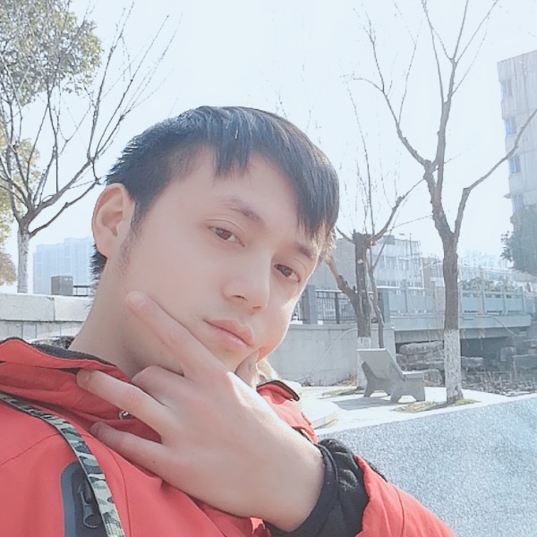 Y呓语的照片