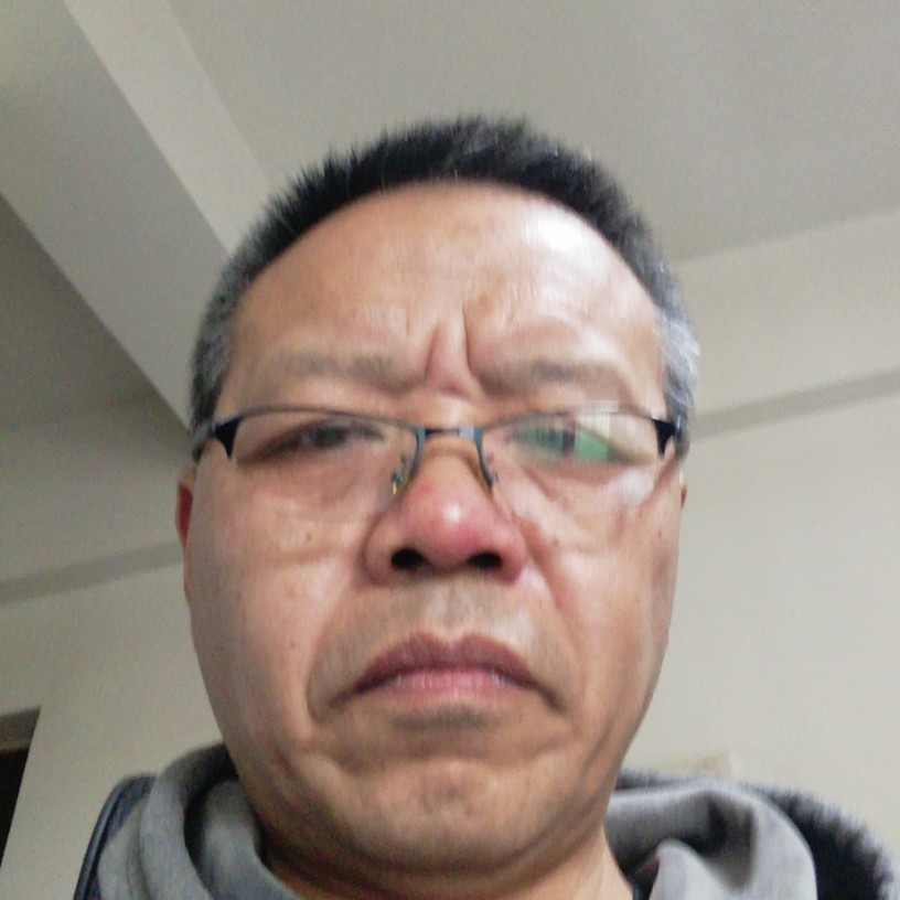 愤怒大碗的照片