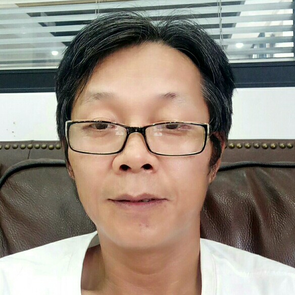 谨慎等待天空的照片