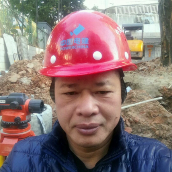 热狗浅吻幸福的照片
