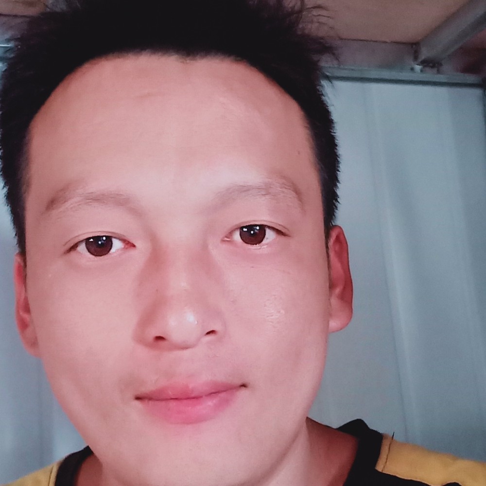 彪壮泪了白开水的照片
