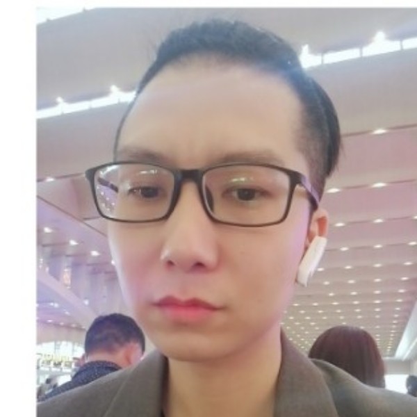 夏露漫步的照片