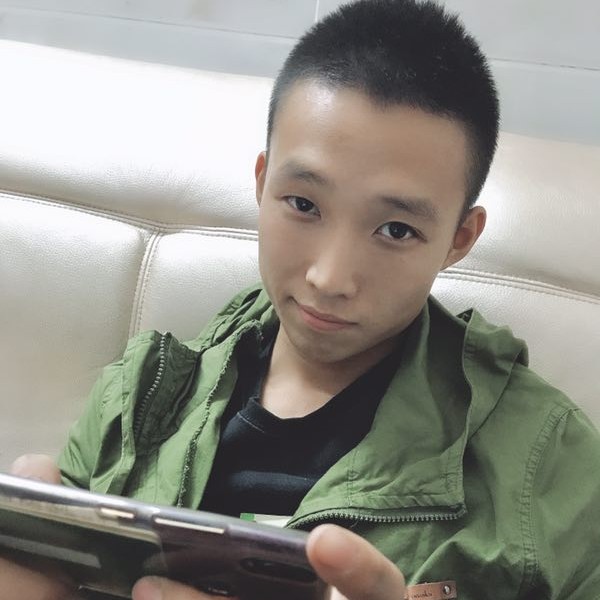 陈姓之士的照片