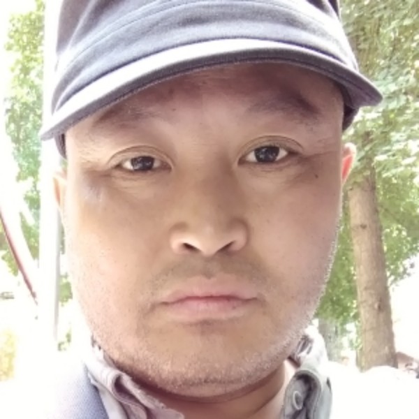 隆大叔的照片
