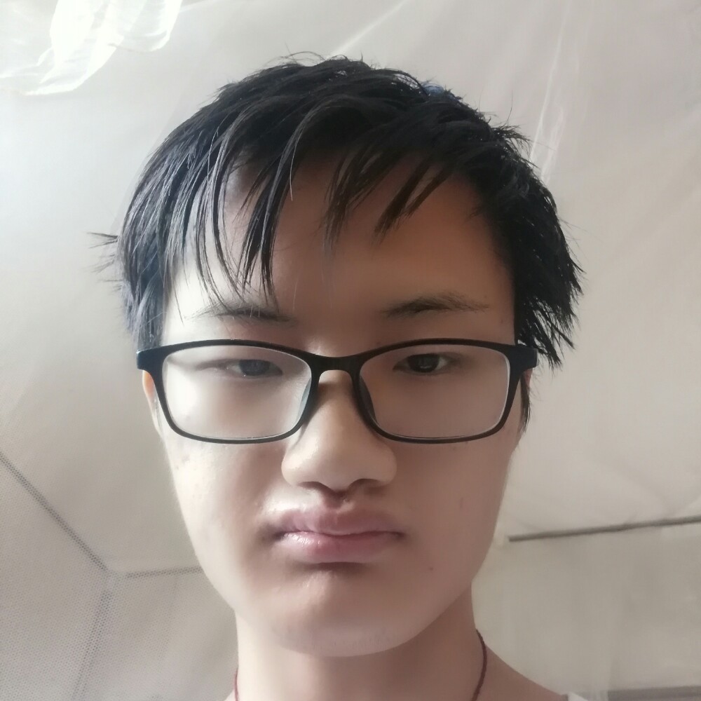 谭西的照片