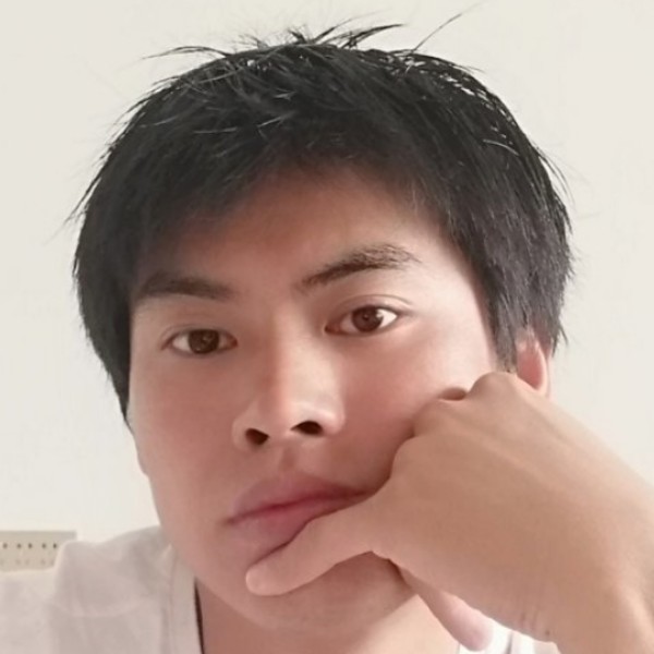 现代深拥凉面的照片