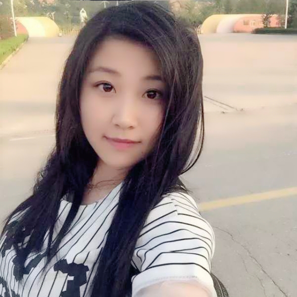 丝袜错落的照片