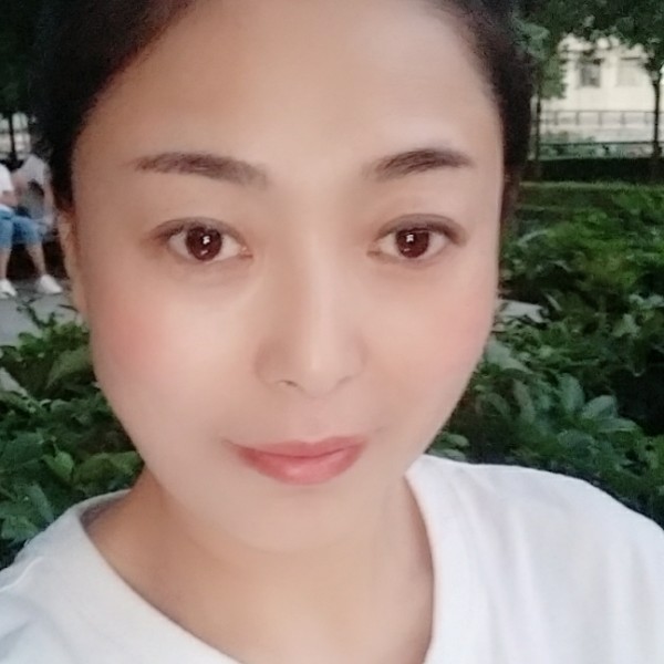 旧颜简单的照片