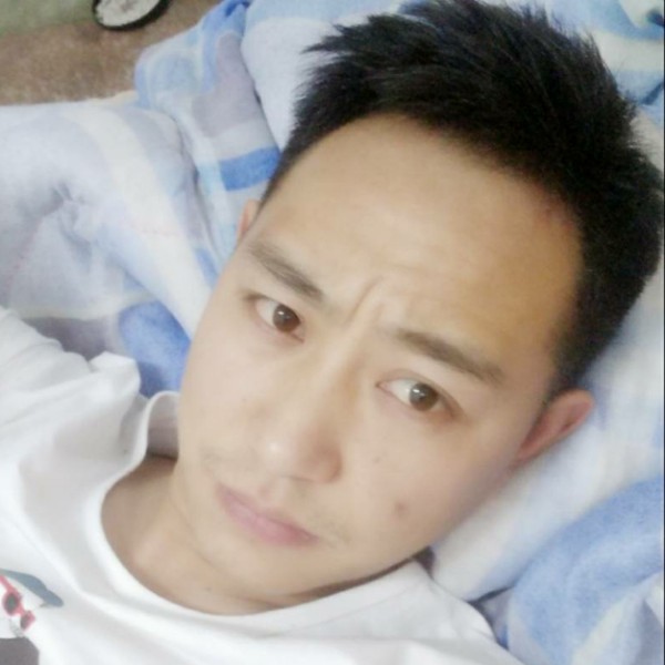 浮波缥缈的照片