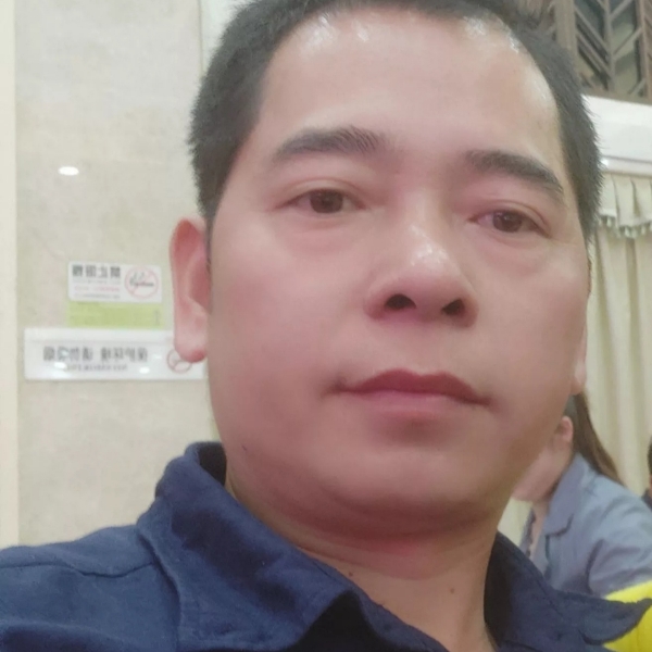 飘逸回首白云的照片