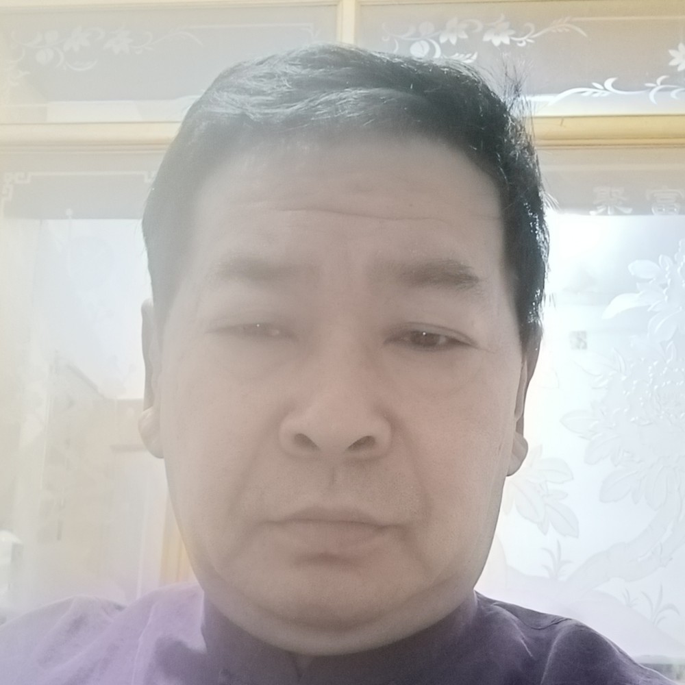 石颂的照片
