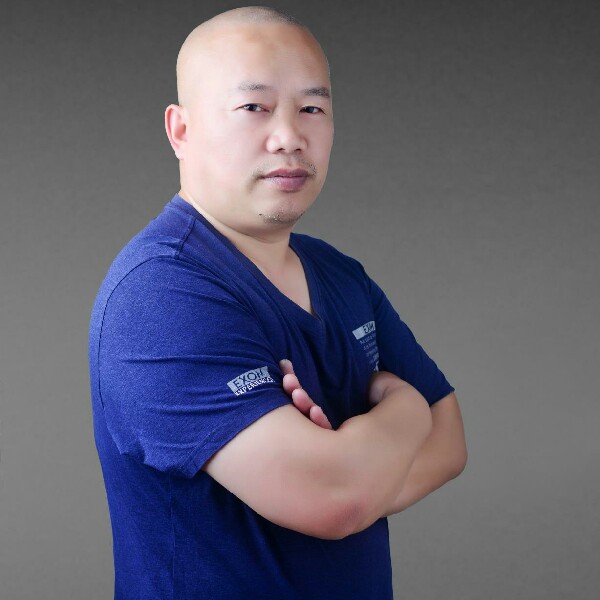 微笑放弃单纯的照片