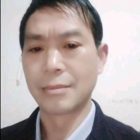 沉静闻大船的照片
