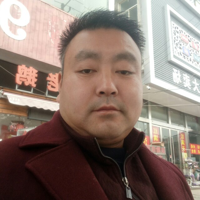 干净红酒的照片