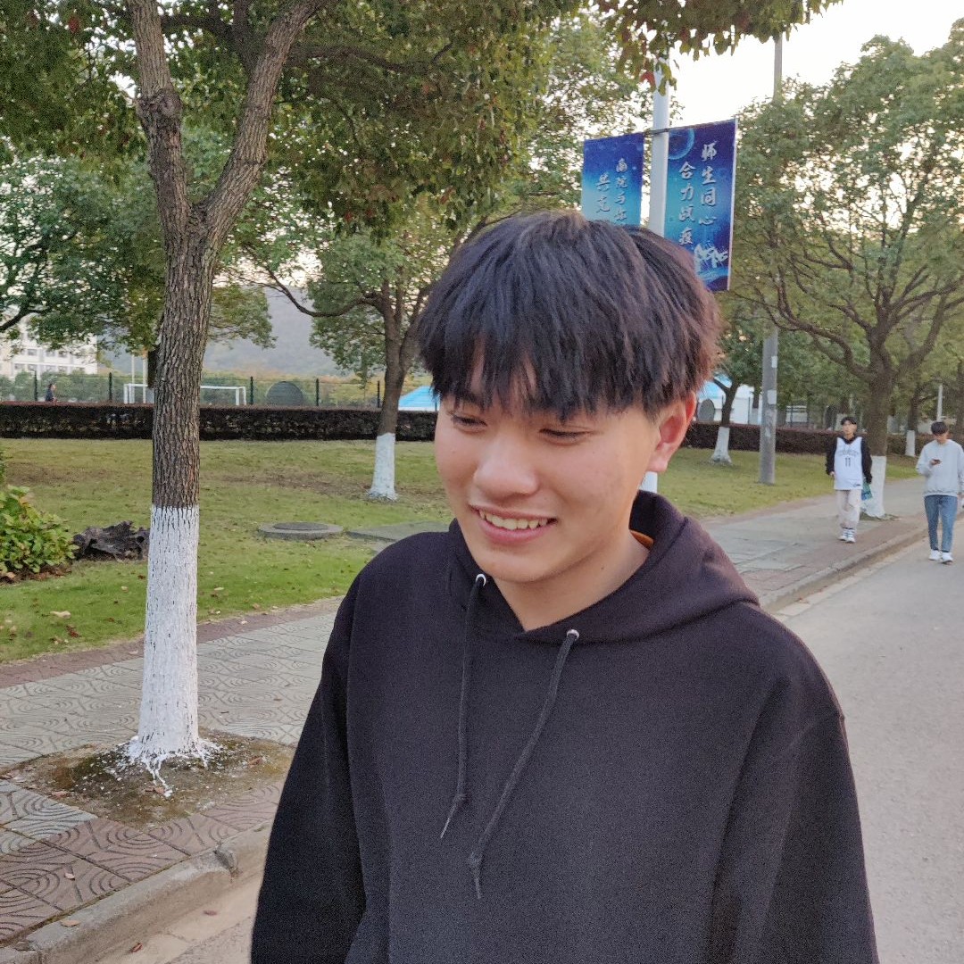 灰狼苦恋饱满的照片