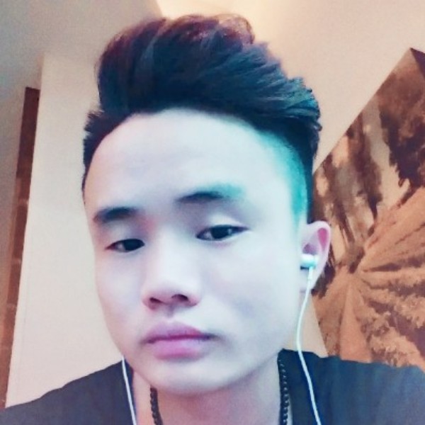 莫问过去的照片