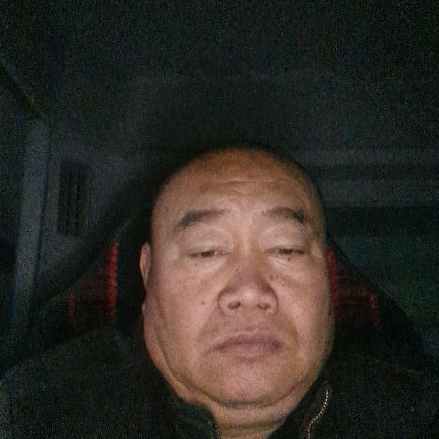 从容浅吻冰棍的照片