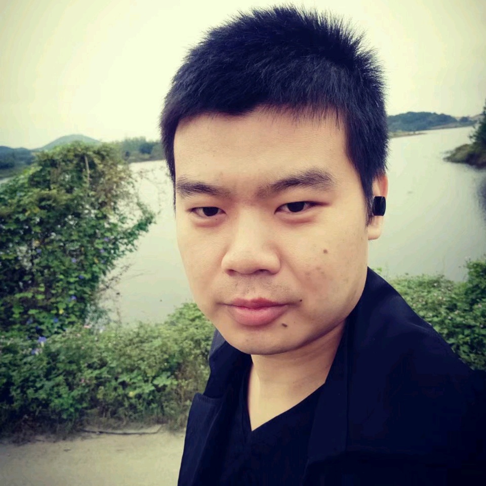 浮生迎水影的照片