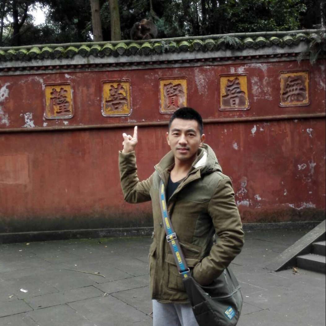 吴应龙的照片