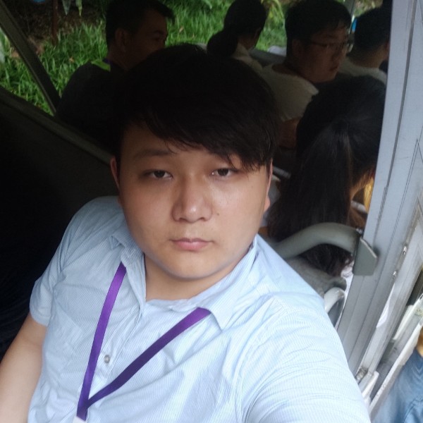 隐形挽手短靴的照片