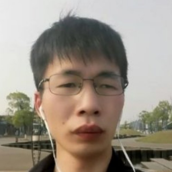 一根丢弃的烟头的照片