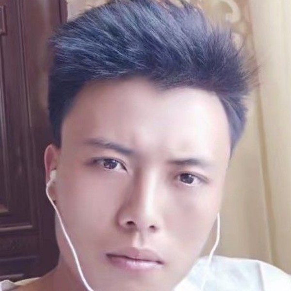 斯文和白羊的照片