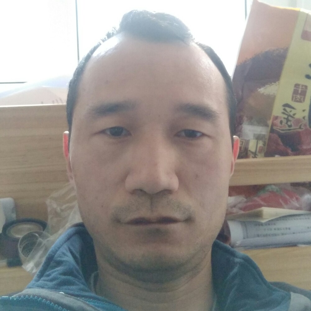 店员激昂的照片