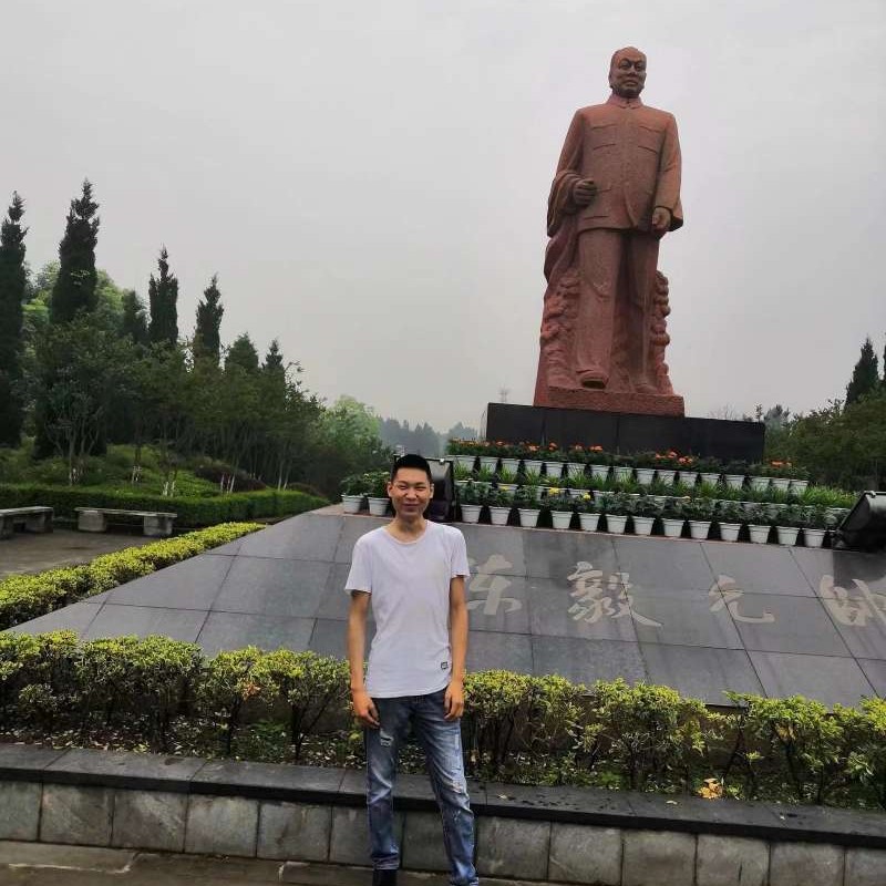 贪玩向缱绻的照片