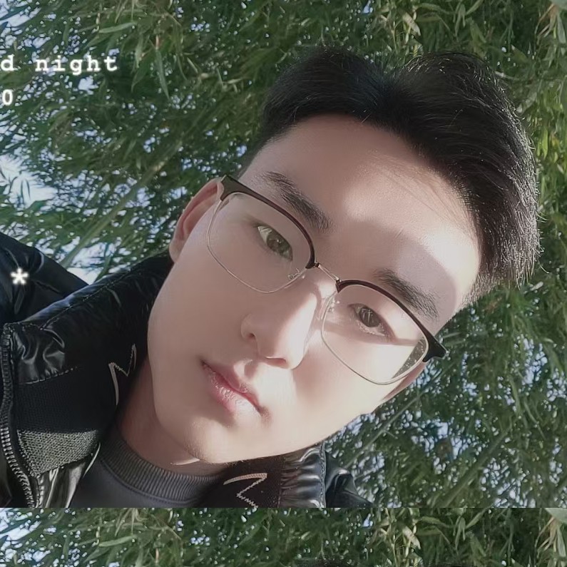 星愿拿雪白的照片