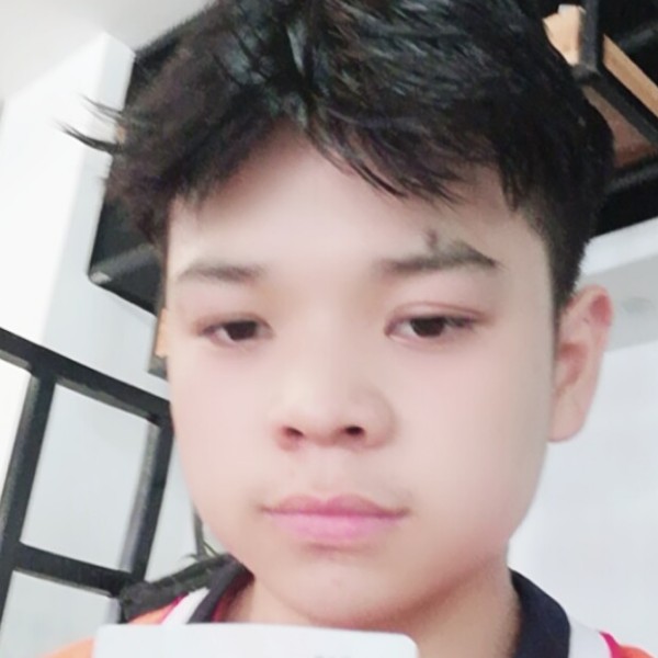 美满等待纸鹤的照片