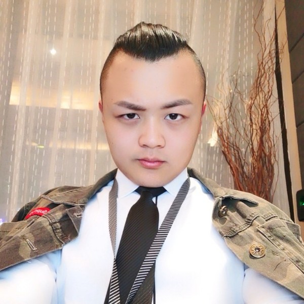 关小晖的照片