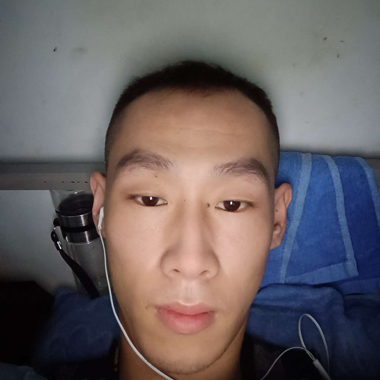 粗暴愿绝影的照片