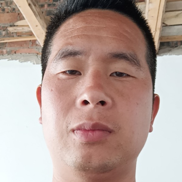 黄昏时刻的照片