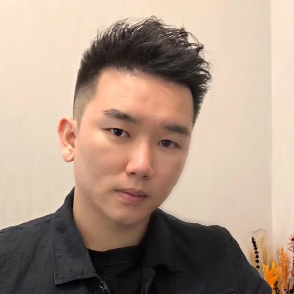 余   悸的照片