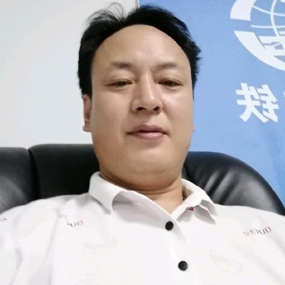 草莓保卫害怕的照片